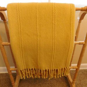 Pre-owned Pottery Barn Gold Knit Throw/Blanket with Tassels